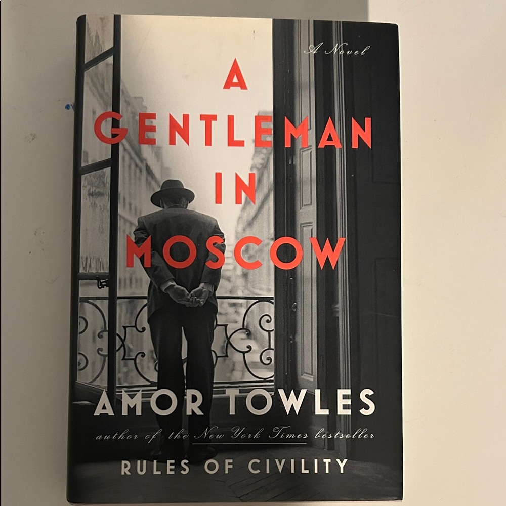 A Gentleman in Moscow Book